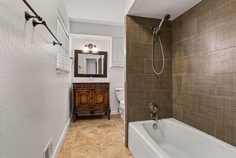 4915 Hovenkamp Drive, Dallas TX 75227 - Photo 22