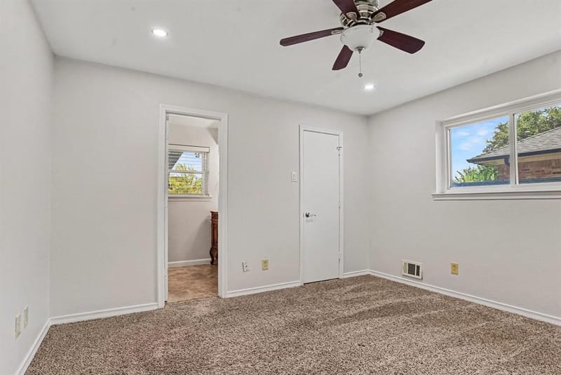 4915 Hovenkamp Drive, Dallas TX 75227 - Photo 24