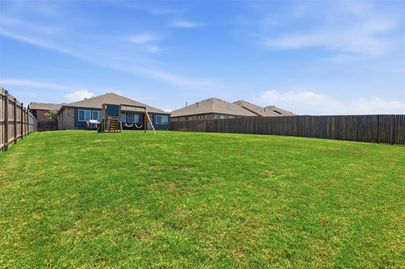 1032 Fairfax Drive, Godley TX 76044 - Photo 23