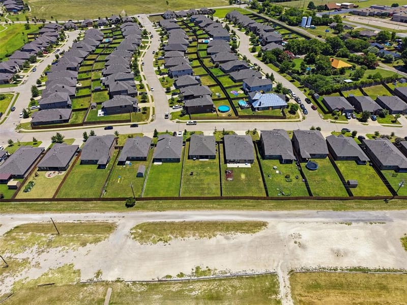 1032 Fairfax Drive, Godley TX 76044 - Photo 27