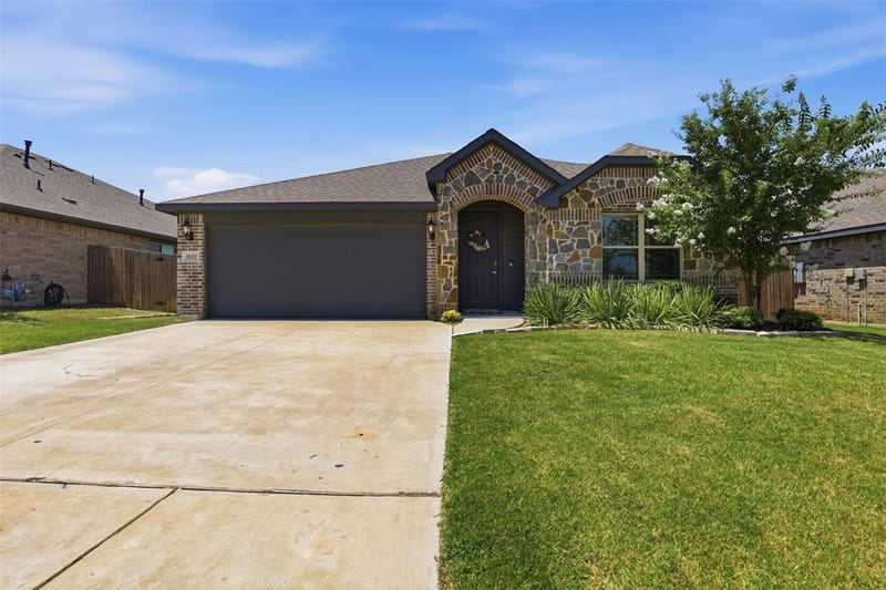 1032 Fairfax Drive, Godley TX 76044 - Photo 2