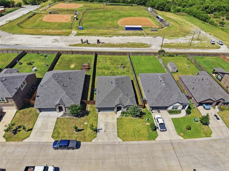 1032 Fairfax Drive, Godley TX 76044 - Photo 28