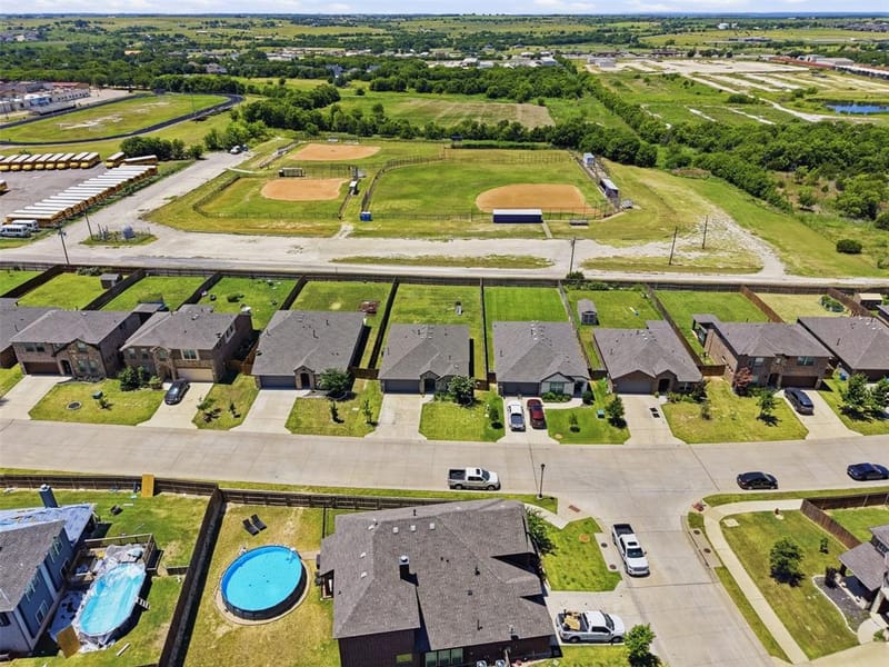 1032 Fairfax Drive, Godley TX 76044 - Photo 25
