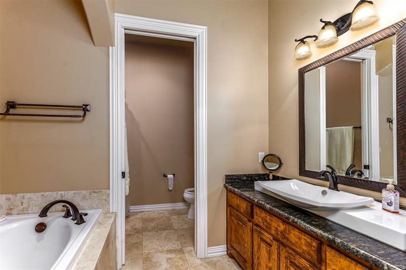 223 E Bay Drive, Bridgeport TX 76426 - Photo 27