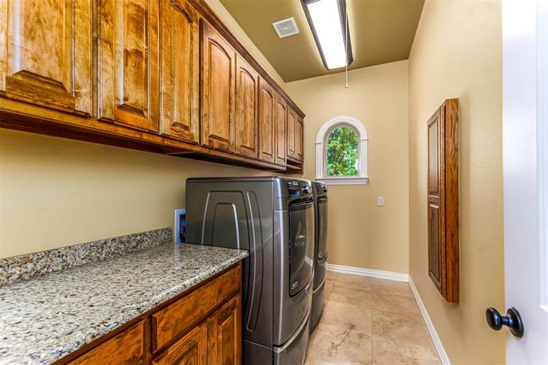 223 E Bay Drive, Bridgeport TX 76426 - Photo 13