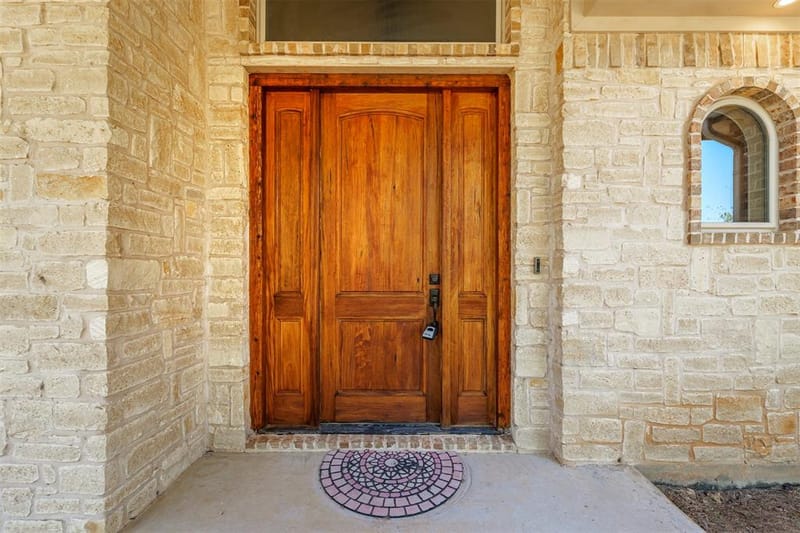 223 E Bay Drive, Bridgeport TX 76426 - Photo 3