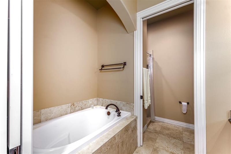 223 E Bay Drive, Bridgeport TX 76426 - Photo 28