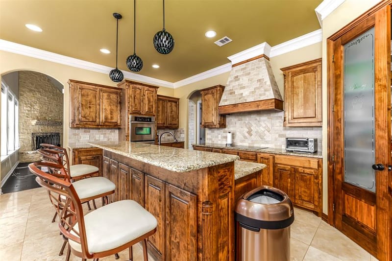 223 E Bay Drive, Bridgeport TX 76426 - Photo 9