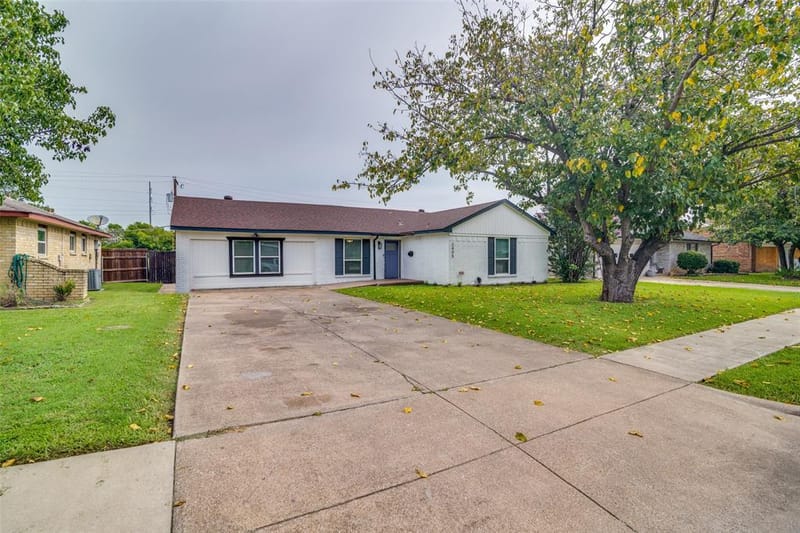2405 Whippoorwill Drive, Mesquite TX 75149