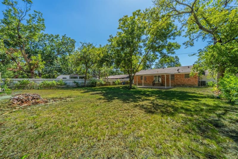 3510 Kingsford Avenue, Dallas TX 75227 - Photo 2