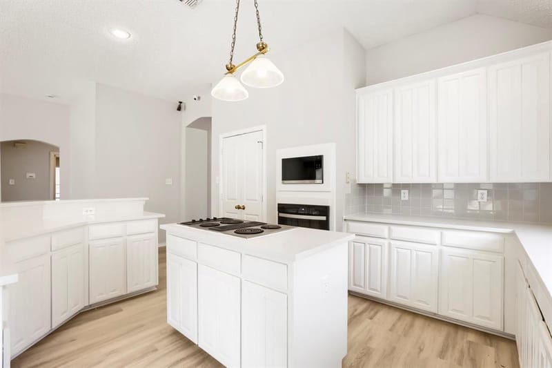 3632 Stone Creek Lane S, Fort Worth TX 76137 - Photo 12