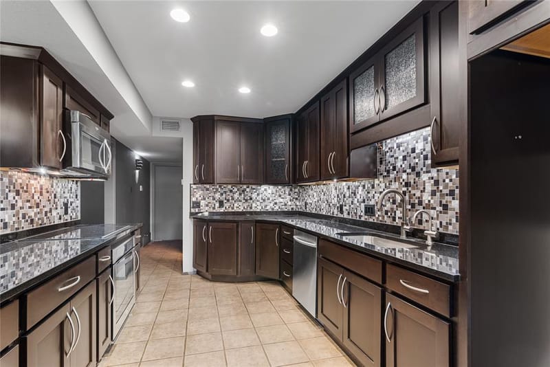 2207 Winter Sunday Way, Arlington TX 76012 - Photo 6