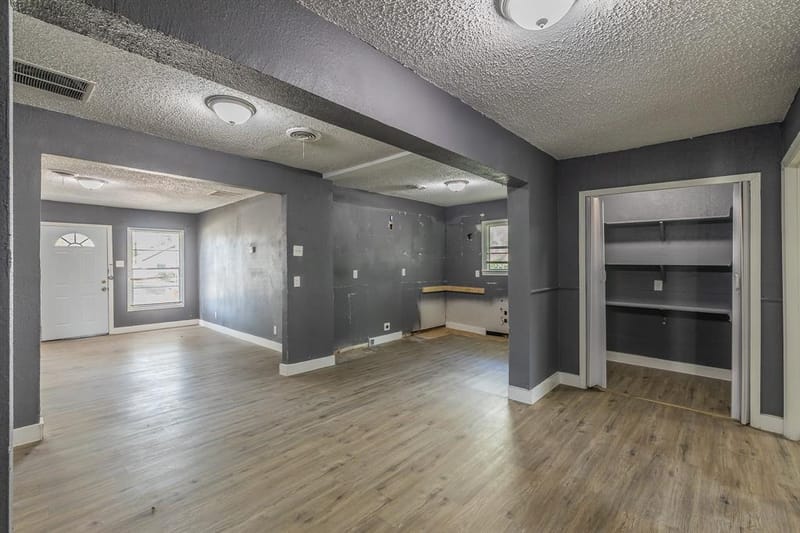 1106 Oak Street, Grand Prairie TX 75050 - Photo 23
