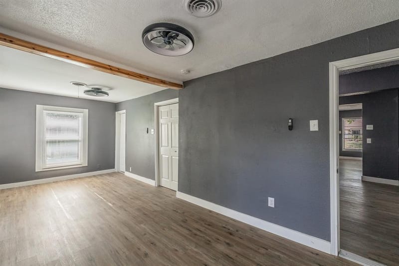 1106 Oak Street, Grand Prairie TX 75050 - Photo 27