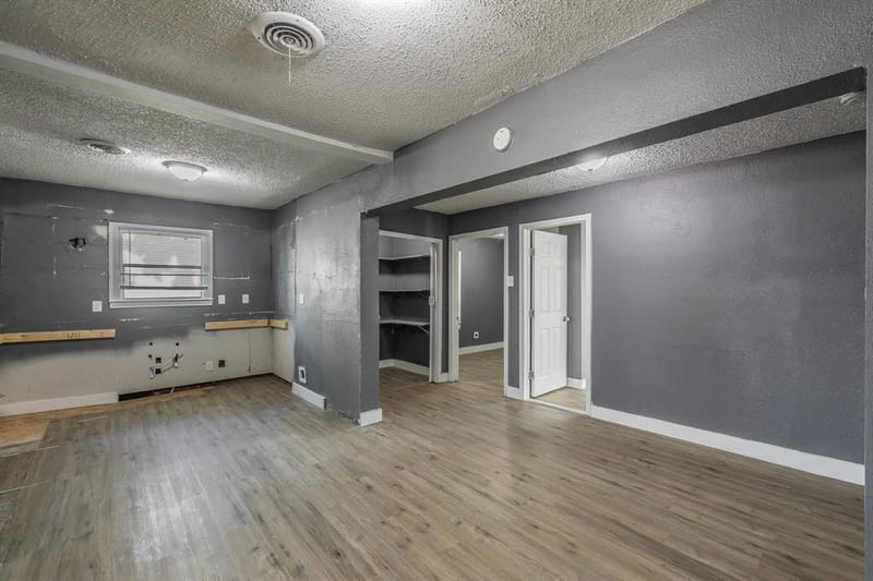 1106 Oak Street, Grand Prairie TX 75050 - Photo 22