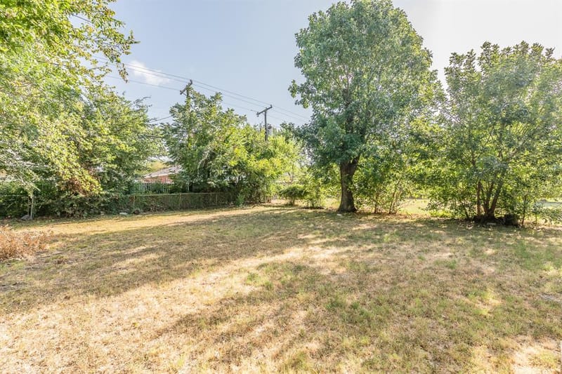 1106 Oak Street, Grand Prairie TX 75050 - Photo 33