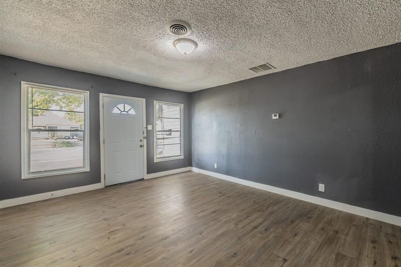 1106 Oak Street, Grand Prairie TX 75050 - Photo 11