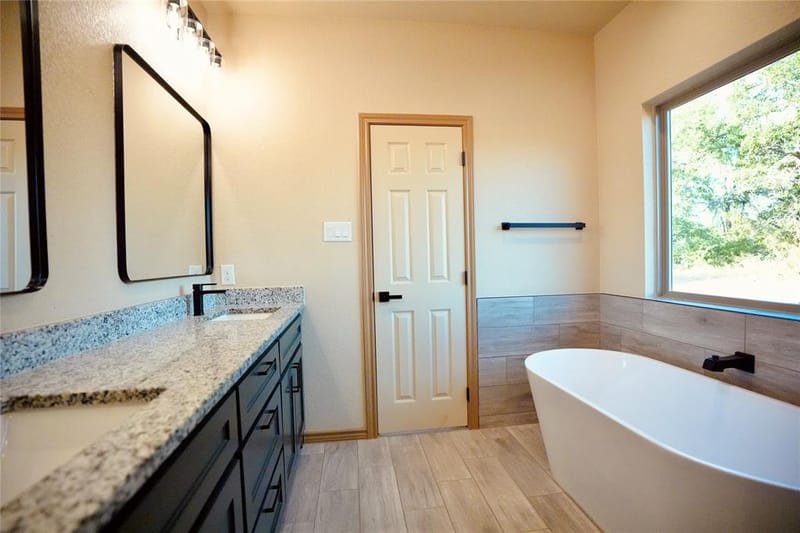320 Summit Drive, Mineral Wells TX 76067 - Photo 15
