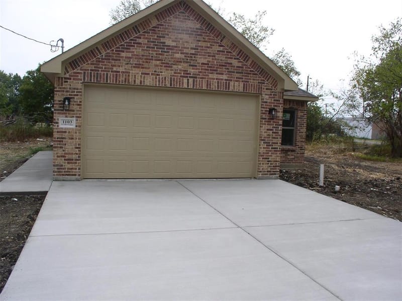 1103 E 12th Avenue, Corsicana TX 75110