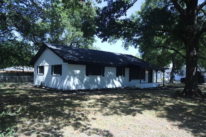 407 N Jefferson Street, Kaufman TX 75142 - Photo 4
