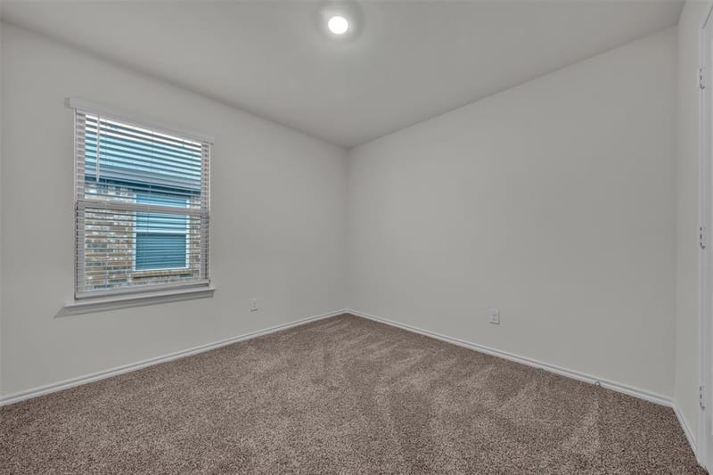 1748 Duskwood Drive, Lancaster TX 75146 - Photo 14