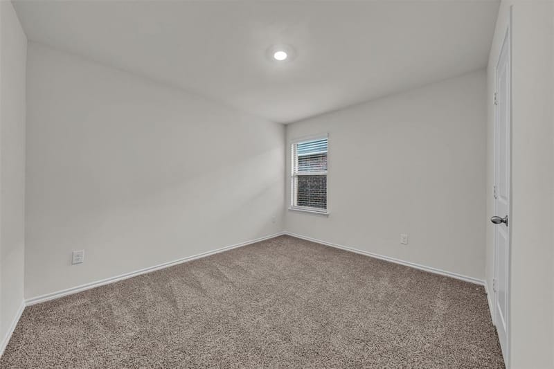 1748 Duskwood Drive, Lancaster TX 75146 - Photo 11