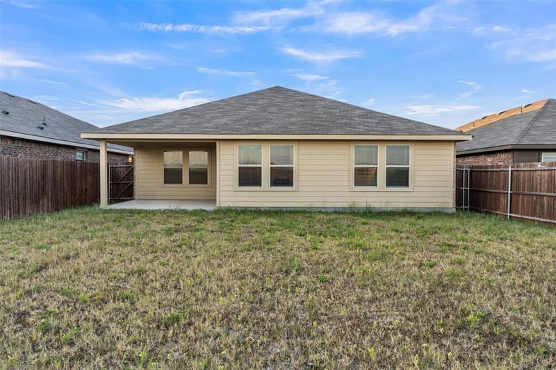 1748 Duskwood Drive, Lancaster TX 75146 - Photo 35