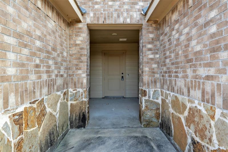 1748 Duskwood Drive, Lancaster TX 75146 - Photo 4