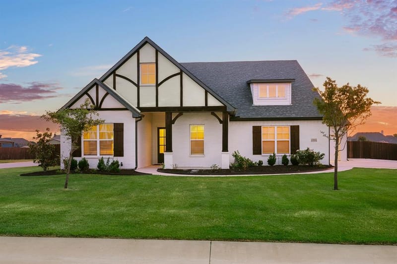 8908 Lazy Oak Drive, Justin TX 76247