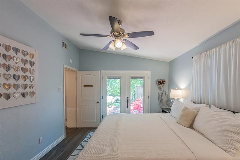 708 Lakeshore Drive, Little Elm TX 75068 - Photo 8