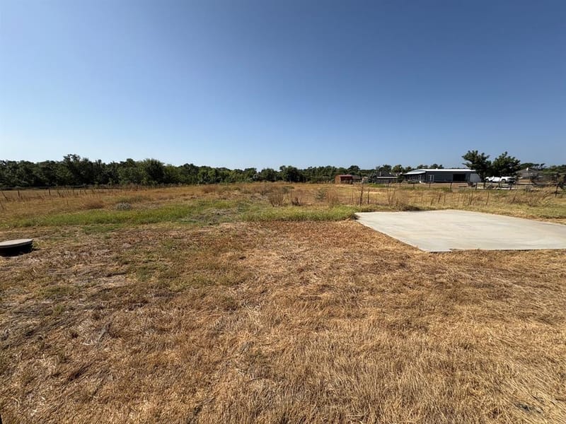 124 Brady Coleman Lane, Springtown TX 76082 - Photo 29