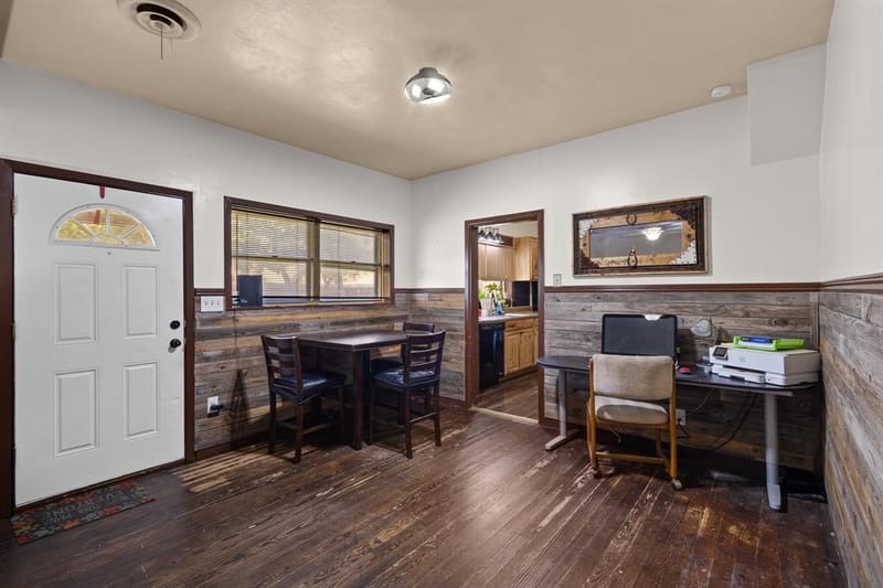 301 W Nelson Street, Bowie TX 76230 - Photo 6