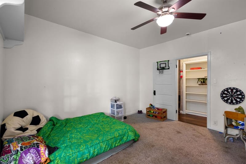 301 W Nelson Street, Bowie TX 76230 - Photo 17