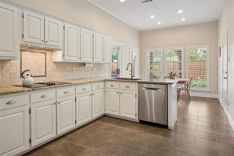 15628 Golden Creek Road, Dallas TX 75248 - Photo 11
