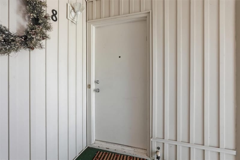 4211 Fairway Drive, Granbury TX 76049 - Photo 4