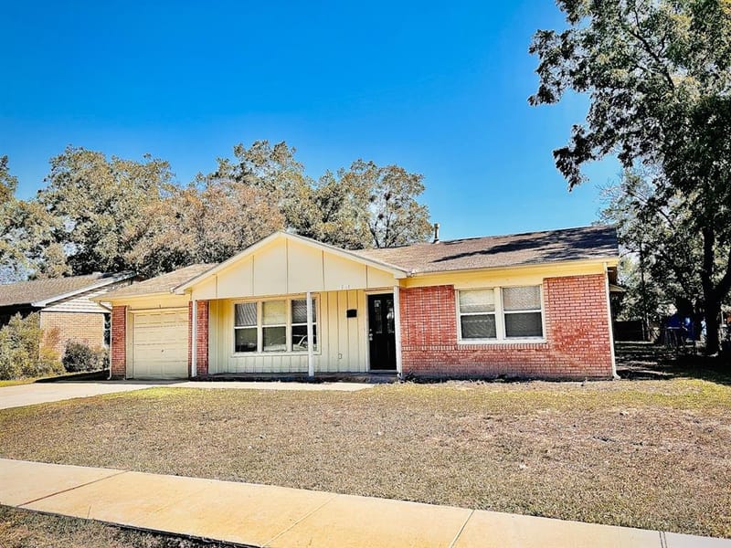1918 Rolando Drive, Garland TX 75040