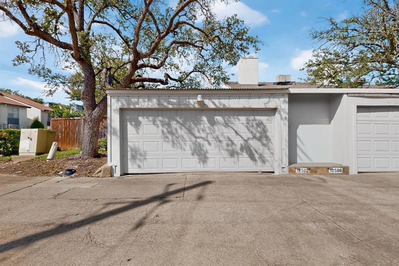 12502 Burninglog Lane, Dallas TX 75243 - Photo 22