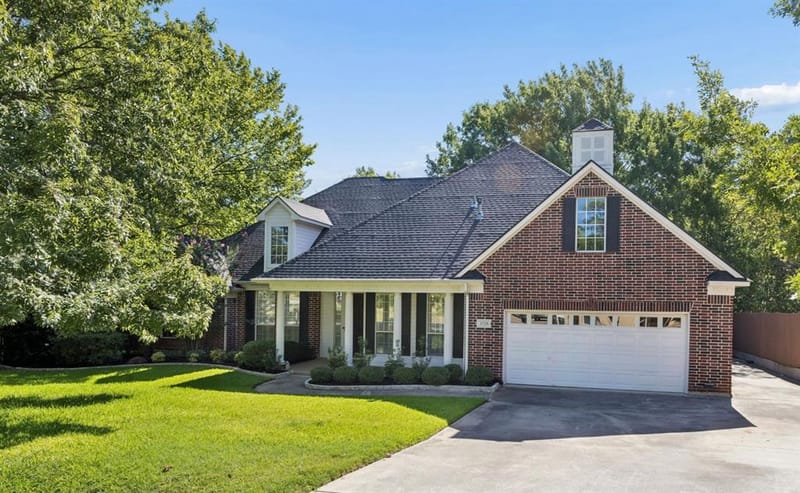 3718 Lakeview Drive, Grapevine TX 76051