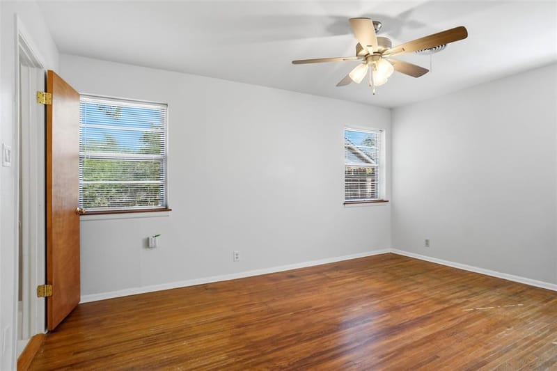 513 Kelly Terrace, Arlington TX 76010 - Photo 12