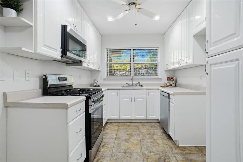 513 Kelly Terrace, Arlington TX 76010 - Photo 11