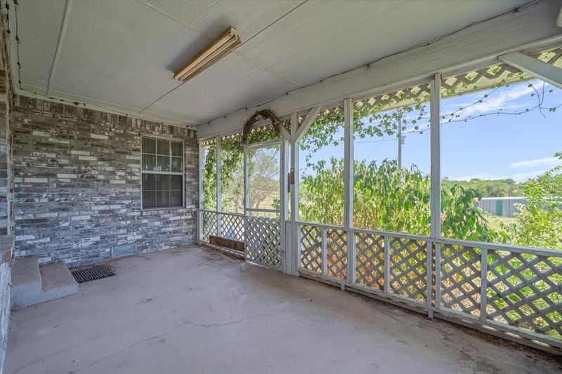 1867 Fm 513 S, Campbell TX 75422 - Photo 9