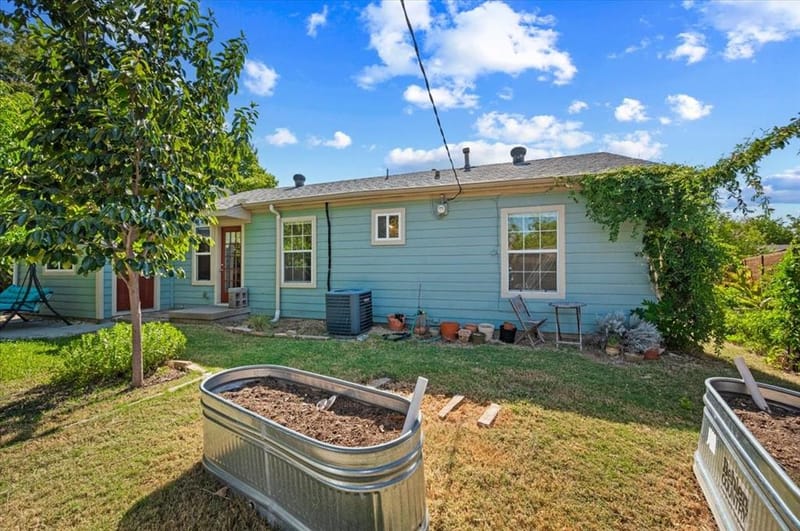 10611 Hermosa Drive, Dallas TX 75218 - Photo 32