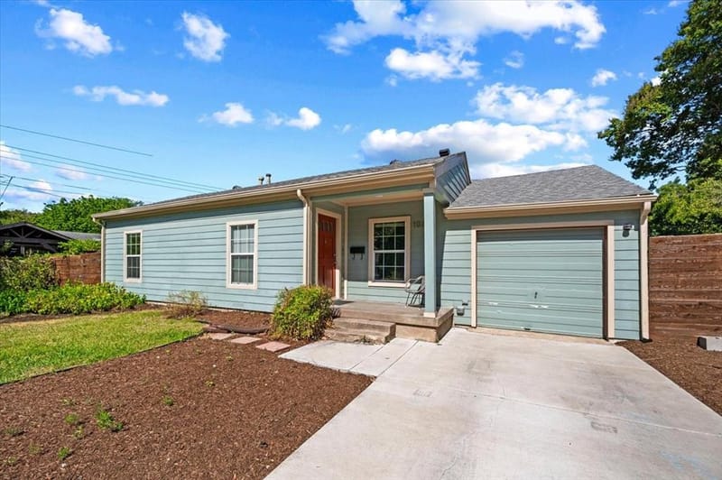 10611 Hermosa Drive, Dallas TX 75218