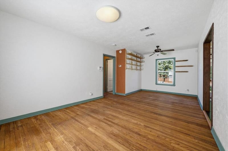 10611 Hermosa Drive, Dallas TX 75218 - Photo 10