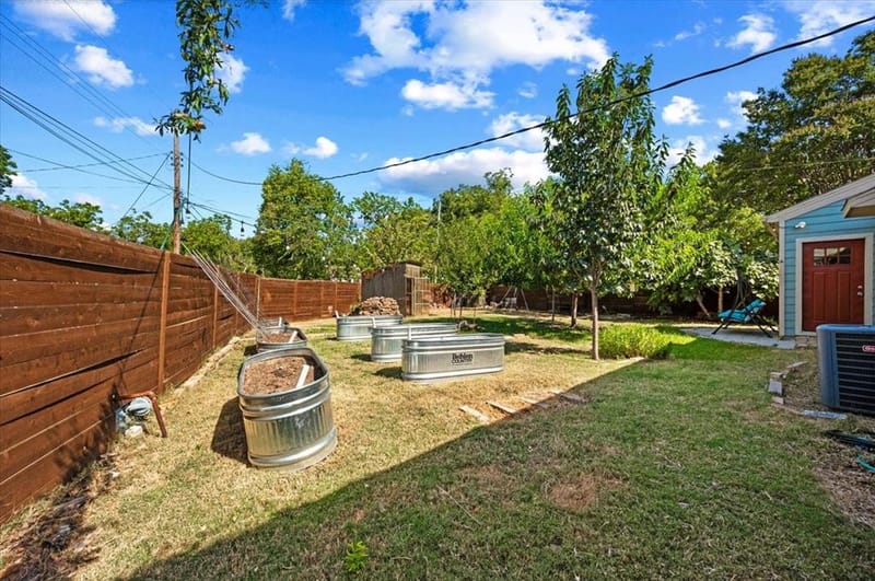 10611 Hermosa Drive, Dallas TX 75218 - Photo 31