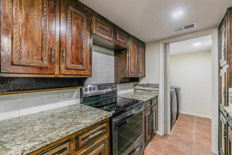 2807 Summit View Drive, Bedford TX 76021 - Photo 12