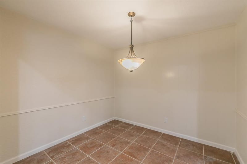 2807 Summit View Drive, Bedford TX 76021 - Photo 7