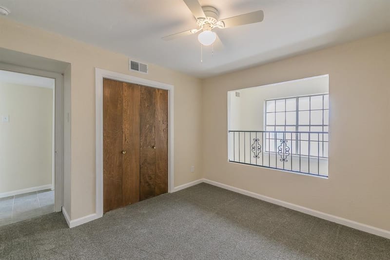 2807 Summit View Drive, Bedford TX 76021 - Photo 32