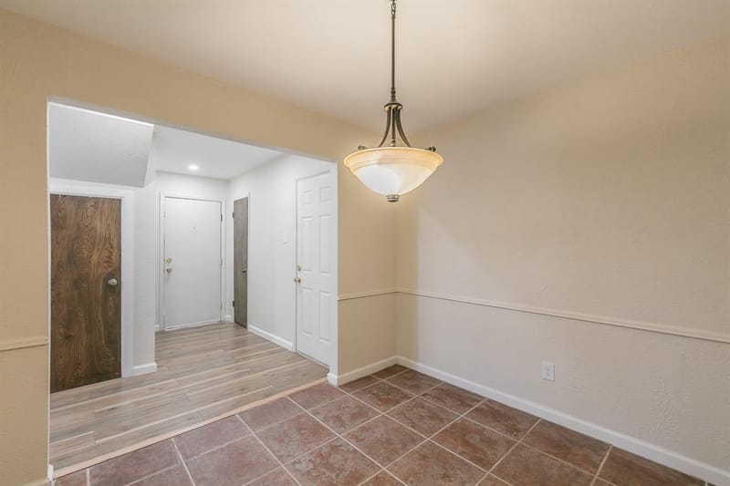2807 Summit View Drive, Bedford TX 76021 - Photo 10