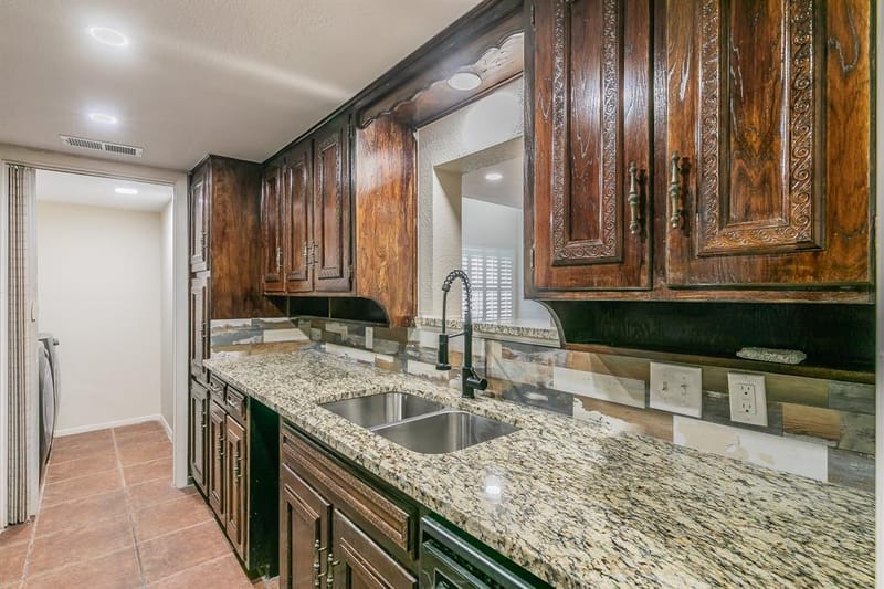 2807 Summit View Drive, Bedford TX 76021 - Photo 11